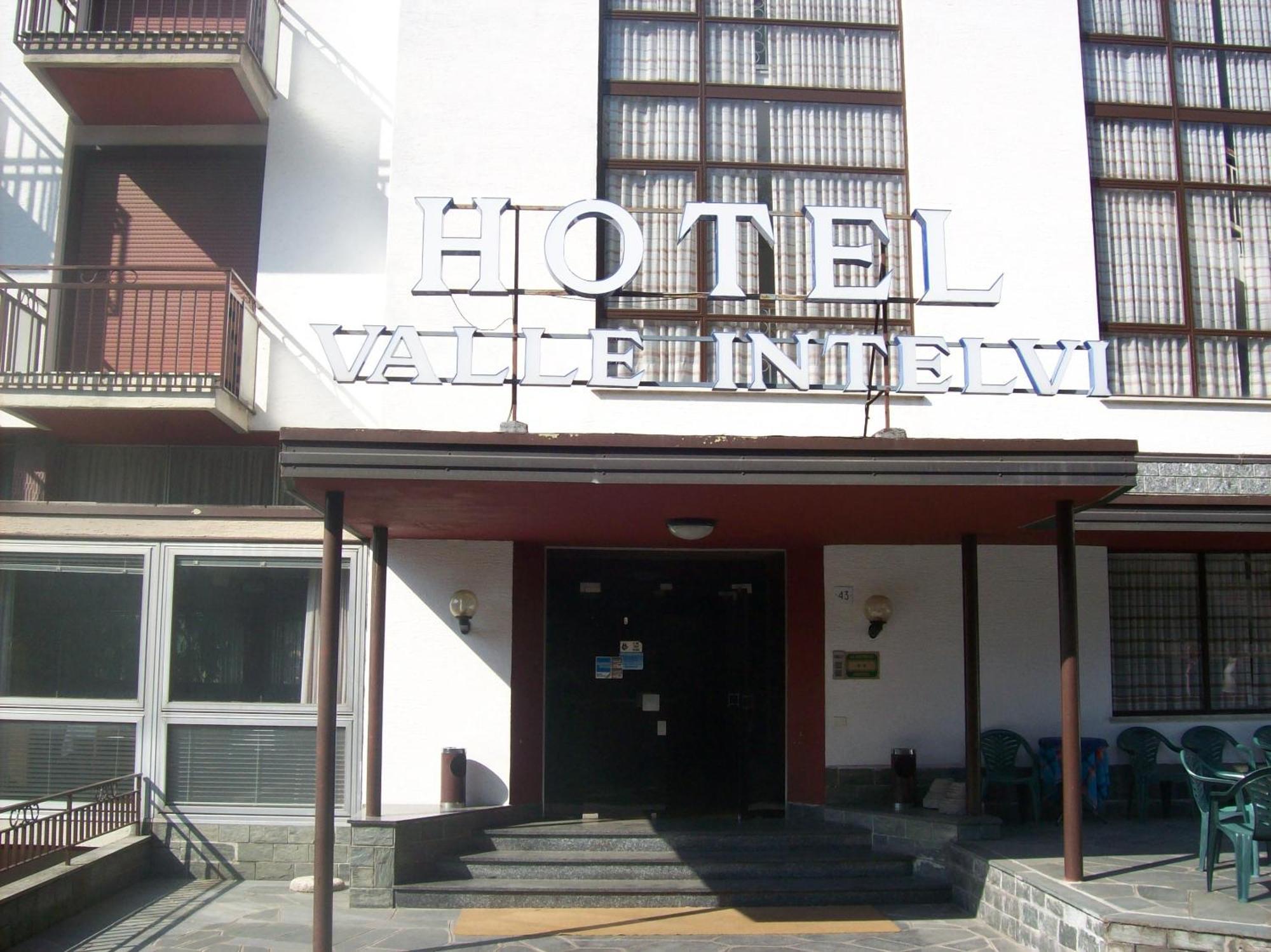 Hotel Valle Intelvi サン・フェデーレ・インテルヴィ エクステリア 写真