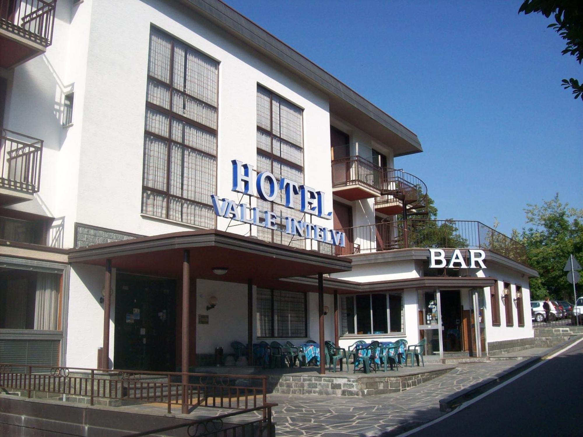 Hotel Valle Intelvi サン・フェデーレ・インテルヴィ エクステリア 写真