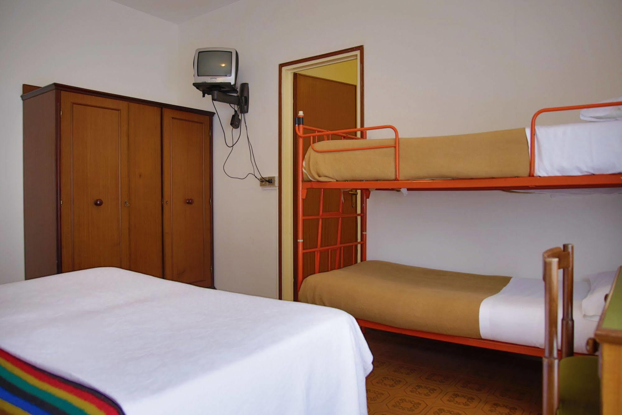 Hotel Valle Intelvi サン・フェデーレ・インテルヴィ エクステリア 写真